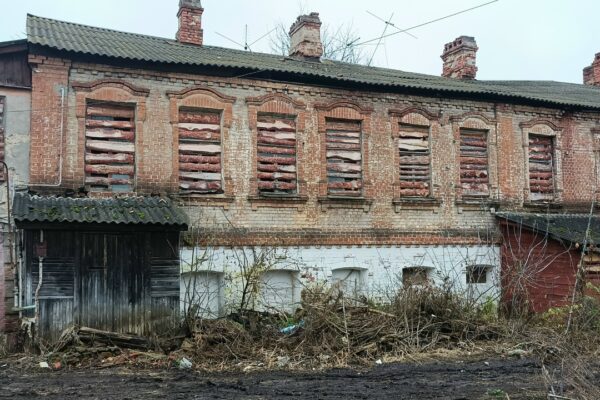 В Тамбове повторно выставили на продажу за 1 рубль дом-памятник на Горького