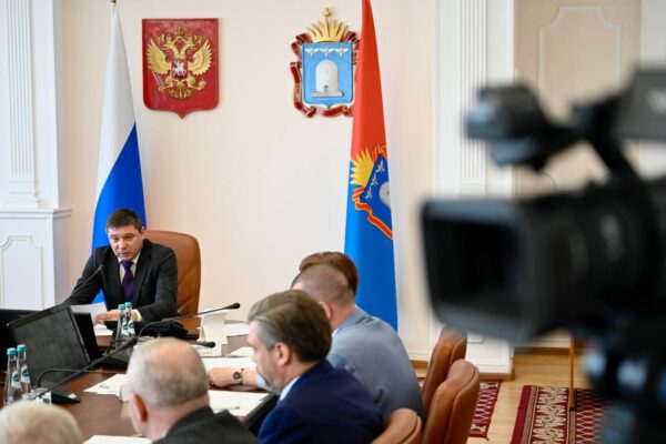 Первышов призвал чиновников с коррупционным прошлым «не протирать штаны» и уйти самим