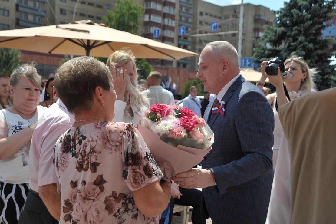 Для пар, связавших себя узами брака в эту символичную дату, была организована торжественная церемония