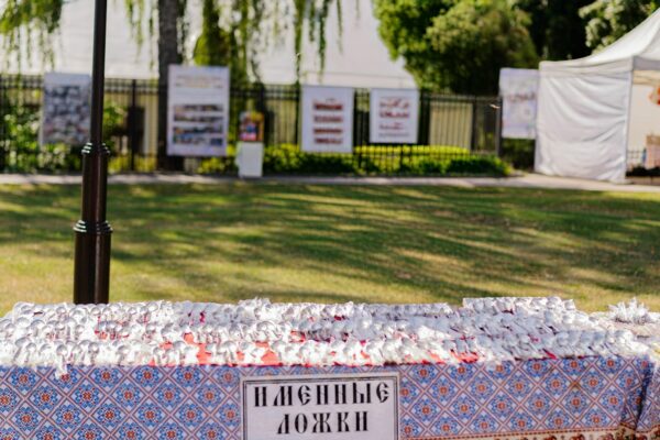 В беговой день на Тамбовском ипподроме представят ремесленную продукцию