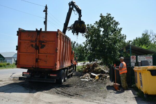 В Тамбове на улице Липецкой убрали навал крупногабаритного мусора