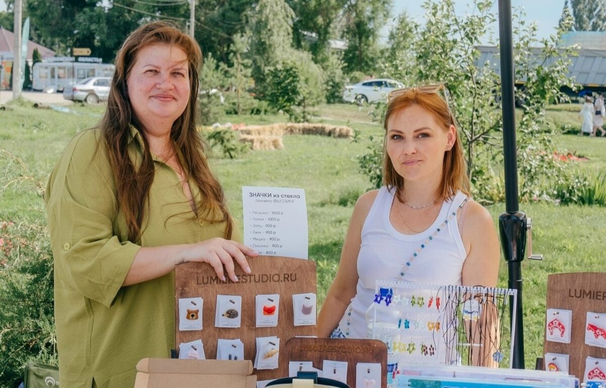 На ярмарке в Тамбовской области. Фото из личного архива Аурики Мирошниковой