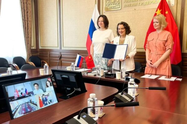 Державинский университет и вуз из КНР создадут зеркальные лаборатории по робототехнике