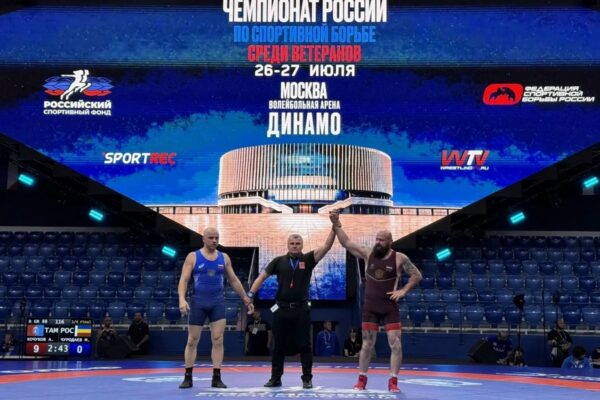 Тренер тамбовской спортшколы стал победителем чемпионата России по спортивной борьбе