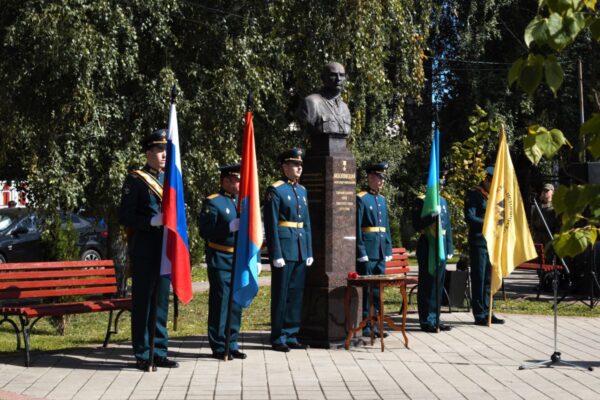В Тамбове на улице Комиссара Московского прошел военно-исторический праздник
