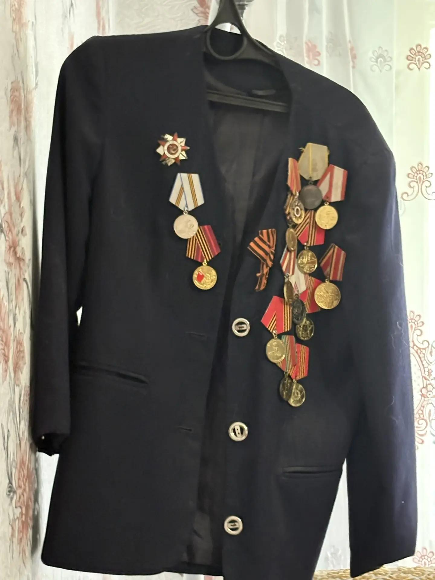 Китель с наградами