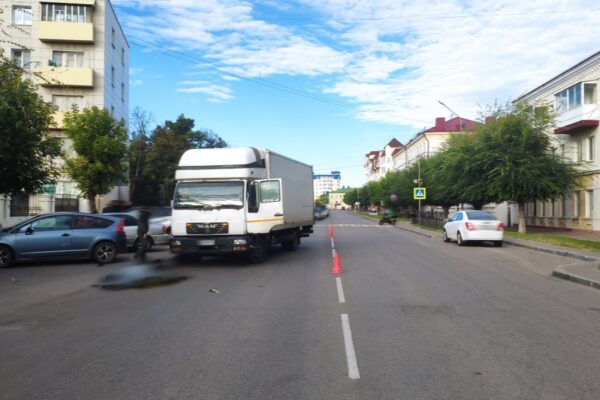 В Тамбове большегруз насмерть сбил женщину на переходе у Вечного огня