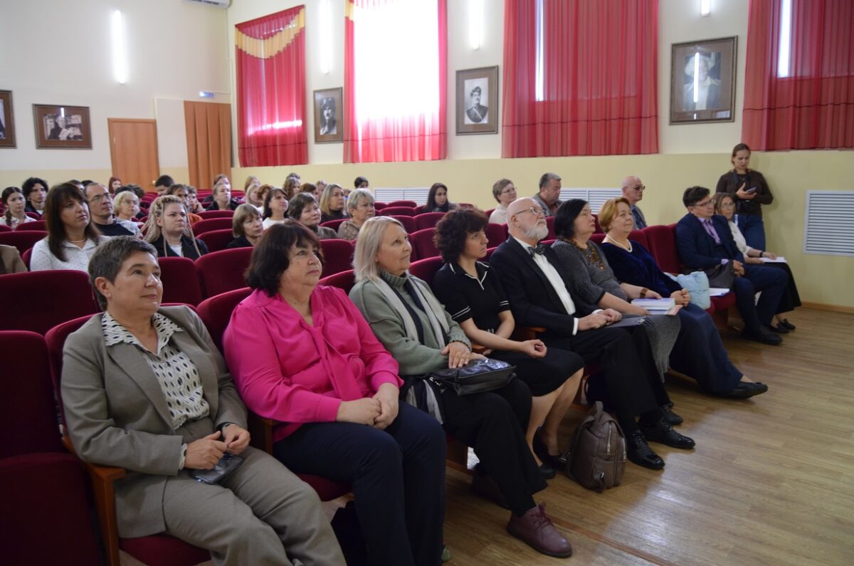 Члены жюри и лауреаты конкурса