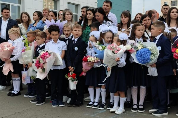 Первые лица области и города поздравили тамбовчан с Днем знаний