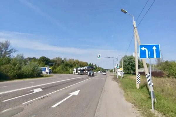 На въезде в деревню Лужки под Тамбовом установили светофор