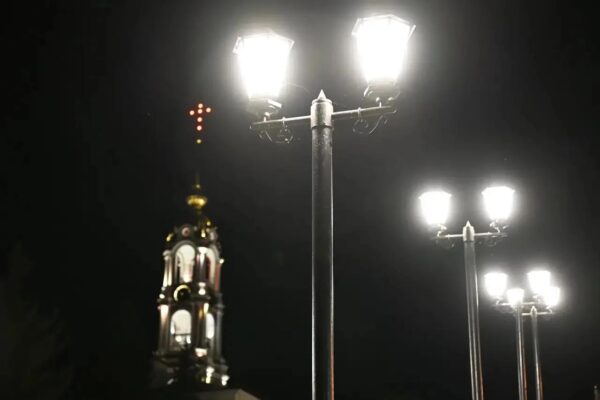 В Тамбове на набережной Цны включили новые светильники