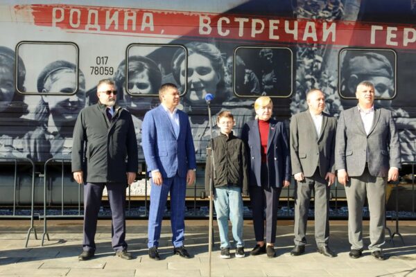 Иммерсивная выставка «Поезд Победы» сделала остановку в Тамбове и открыта для посетителей