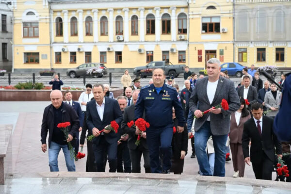 В день рождения Зои Космодемьянской к ее памятнику в Тамбове возложили цветы