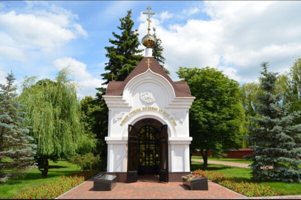 Православные тамбовчане отмечают Воздвижение Креста Господня