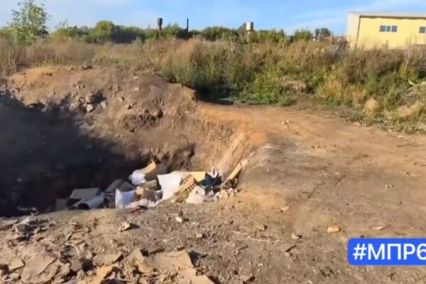 В Тамбове на Татарском валу устроили огромную свалку