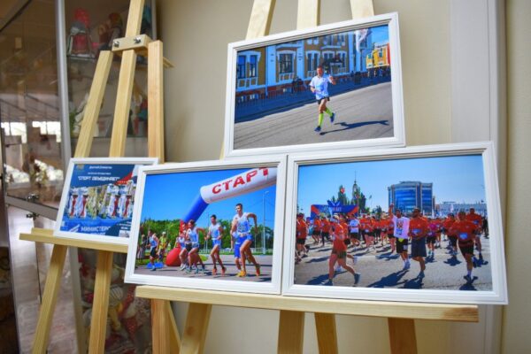 В Тамбове открылась фотовыставка Дмитрия Старостина «Спорт объединяет»