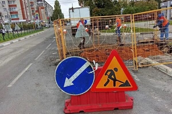 Без ограничения движения: «РКС-Тамбов» устранили течь на водоводе у «Кристалла»