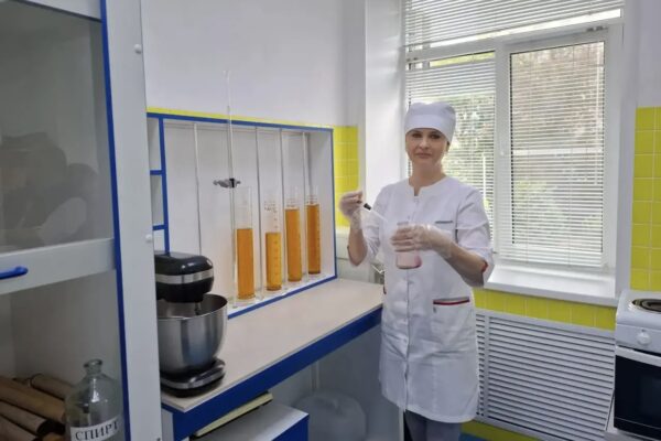 Сотрудник Тамбовского хлебокомбината стала заслуженным работником пищевой индустрии России