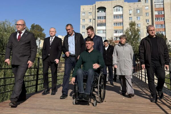 На благоустраиваемой набережной реки Студенец состоялось выездное совещание