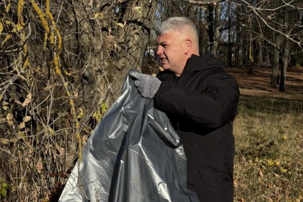 Константин Кутейников и депутаты Тамбовской городской Думы привели в порядок парк Дружбы