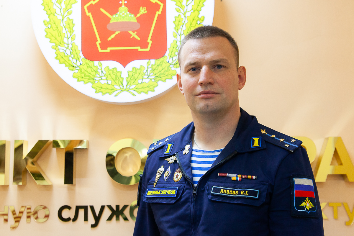 Врио начальника пункта отбора Владимир Аносов. Фото Юлии Новиковой